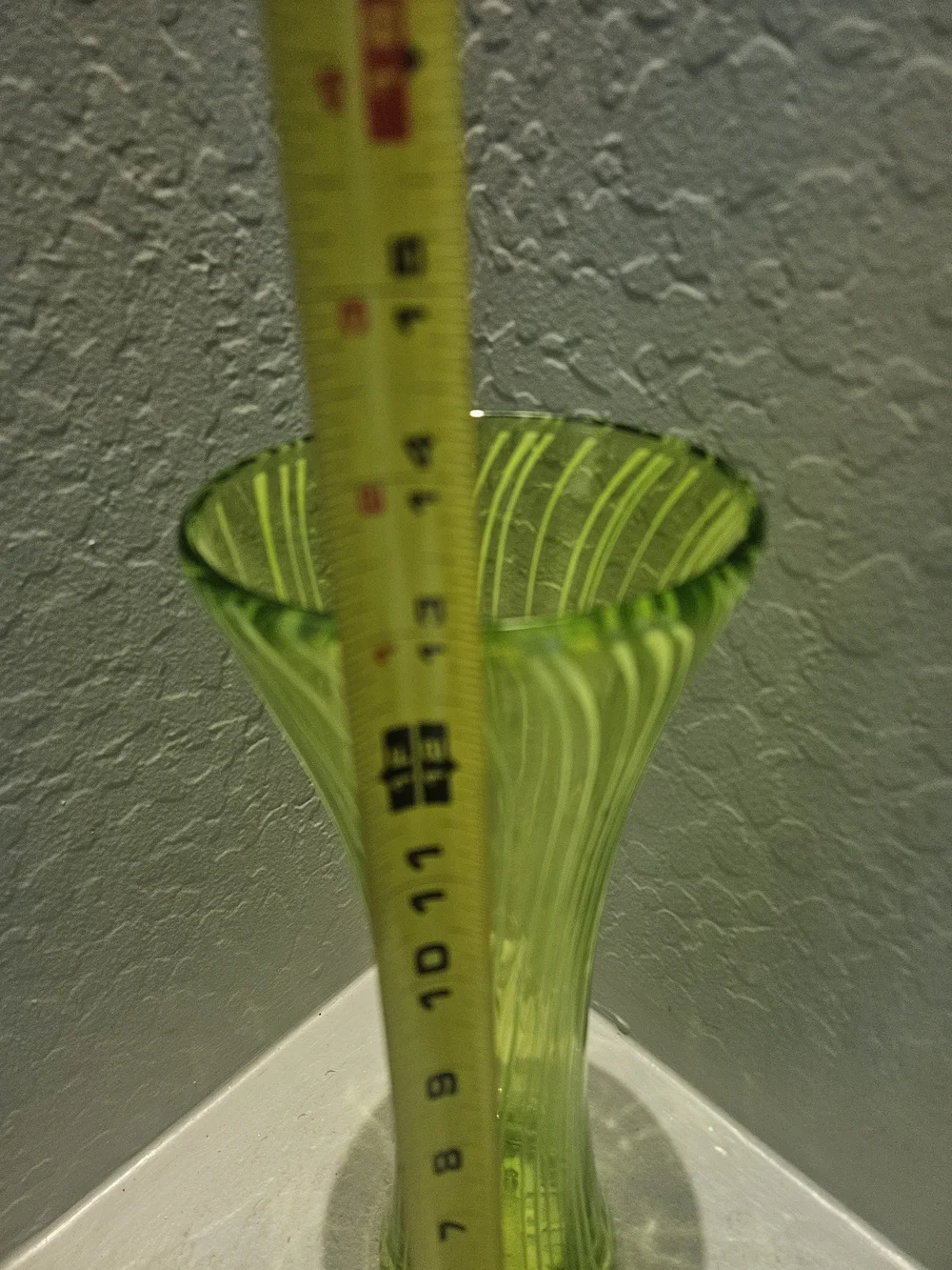 Green Decorative Art Glass Vase 13